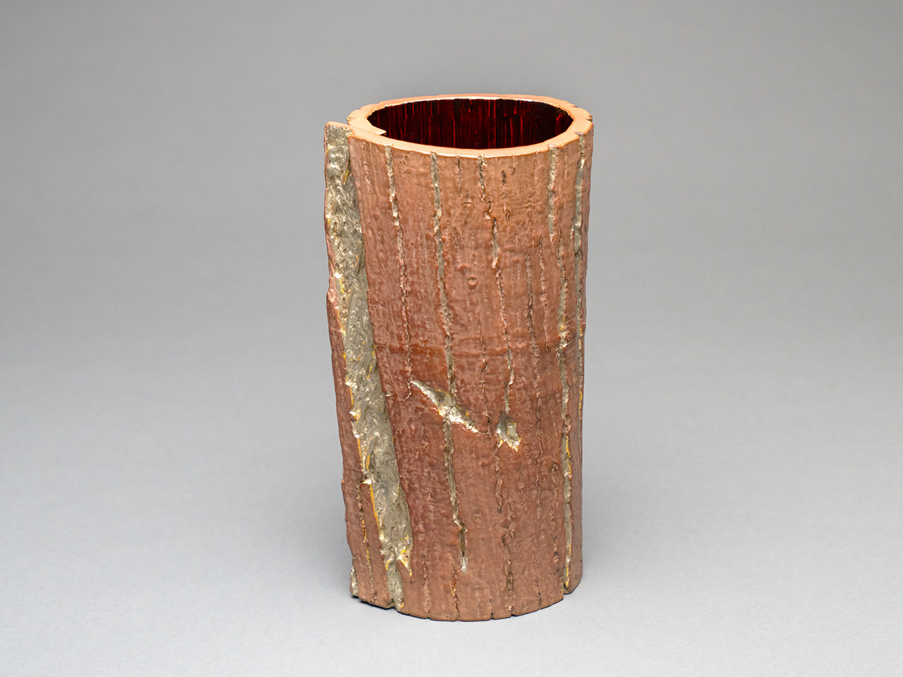石粉蒔き 榀木皮花器